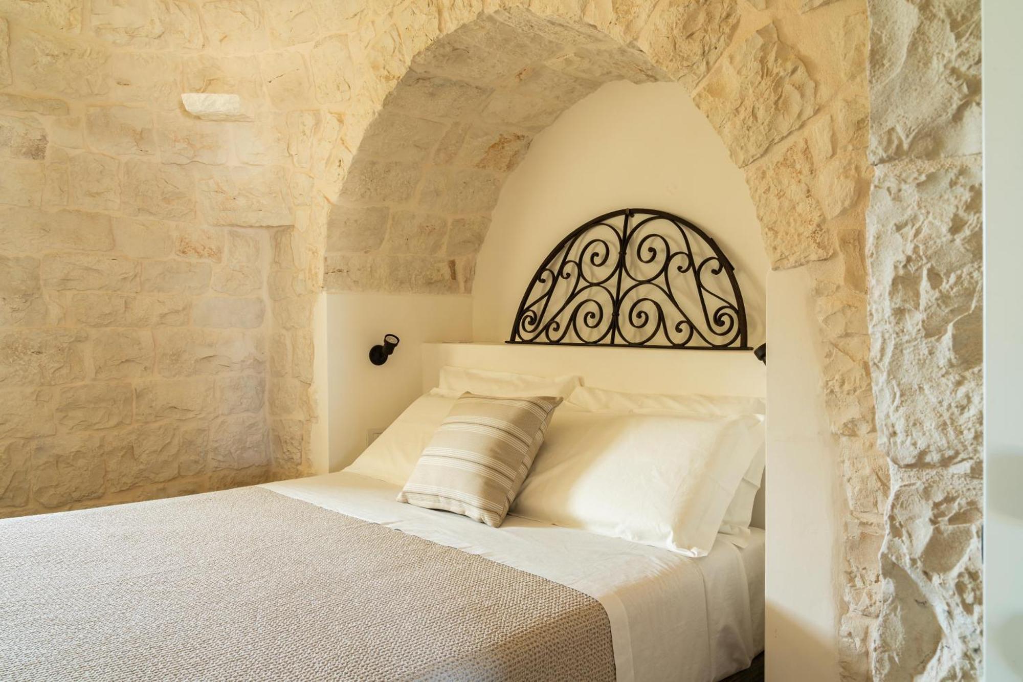 Trullo Jale - Boutique Apartments 奥斯图尼 外观 照片